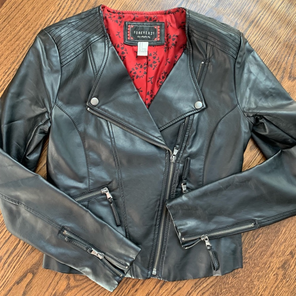 Forever 21 leather look Moto jacket. Size small.